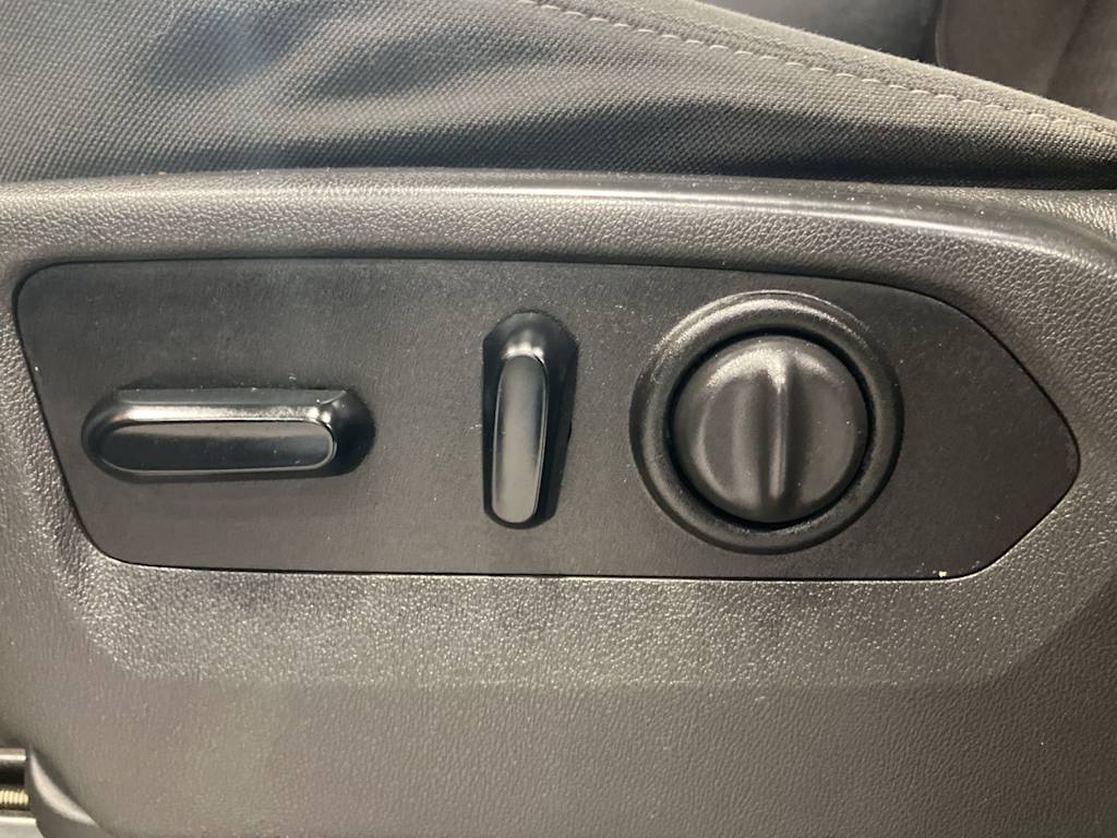 Thumbnail: 2021 GMC Sierra 2500 - 17