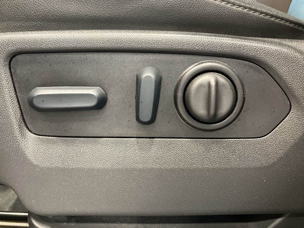 Thumbnail: 2023 GMC Sierra 2500 - 18