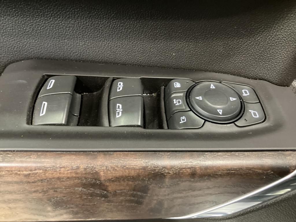 Thumbnail: 2020 GMC Sierra 3500 - 19