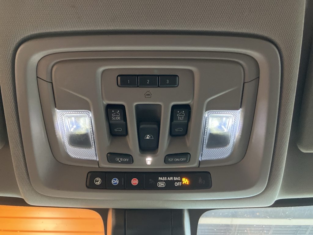 Thumbnail: 2020 GMC Sierra 3500 - 27