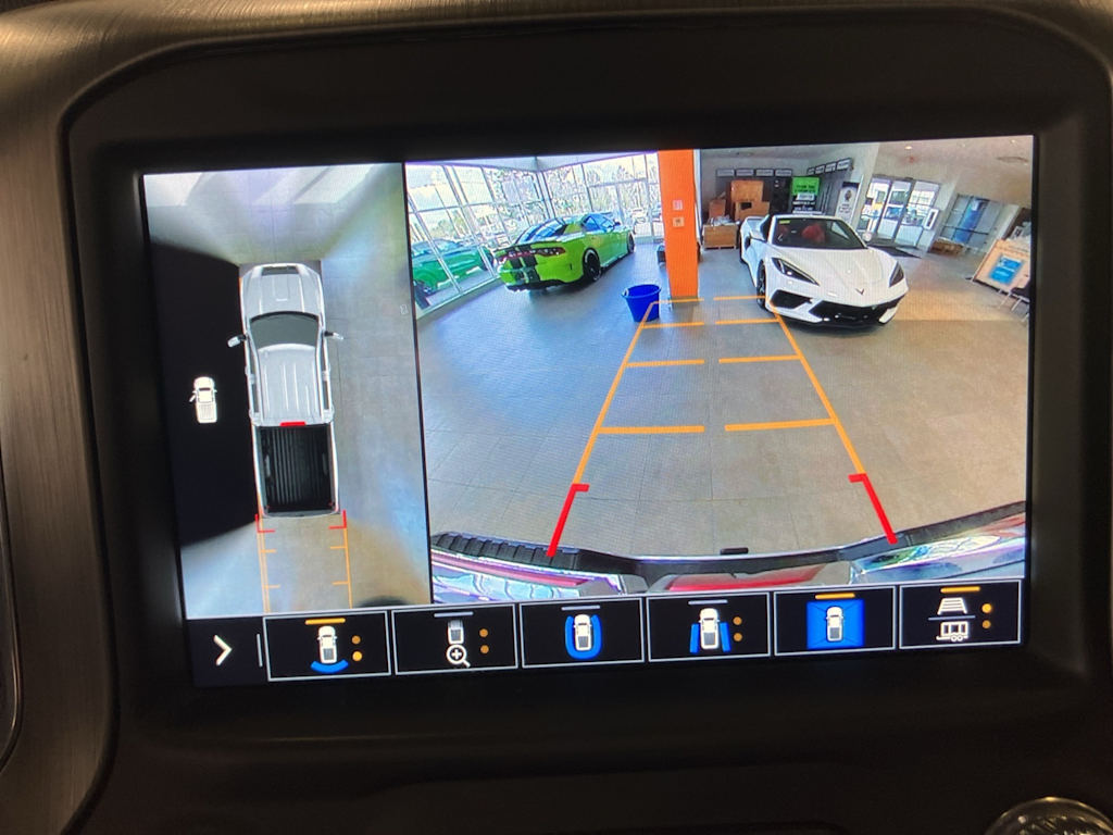 Thumbnail: 2022 GMC Sierra 3500 - 31