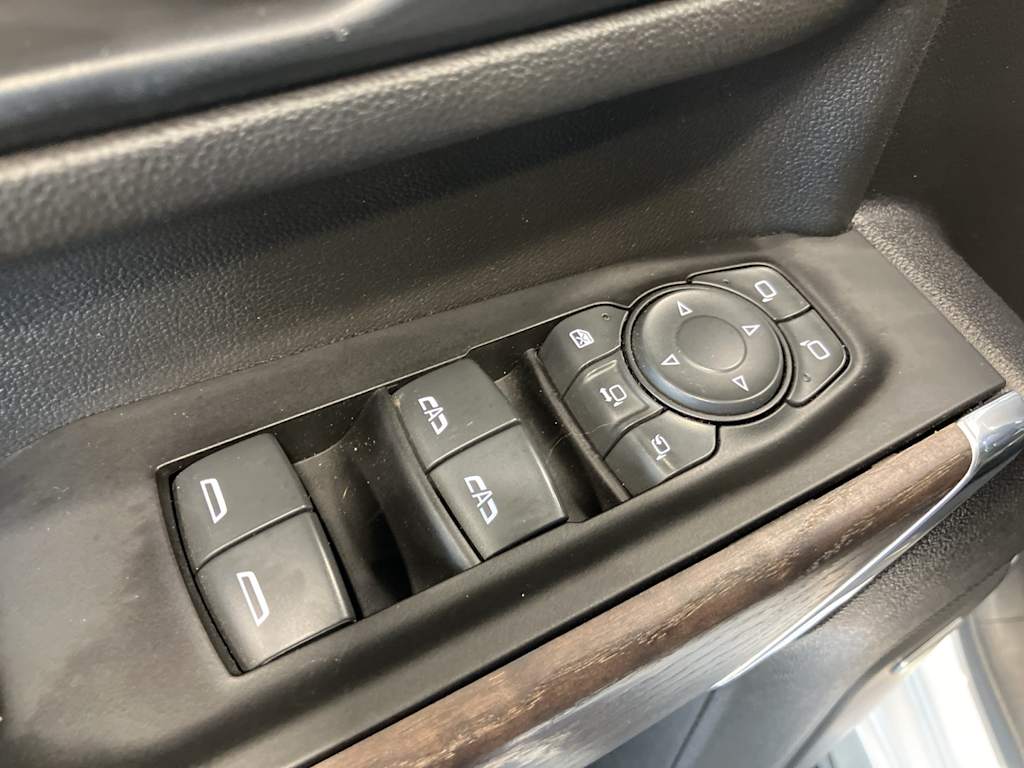 Thumbnail: 2022 GMC Sierra 3500 - 24