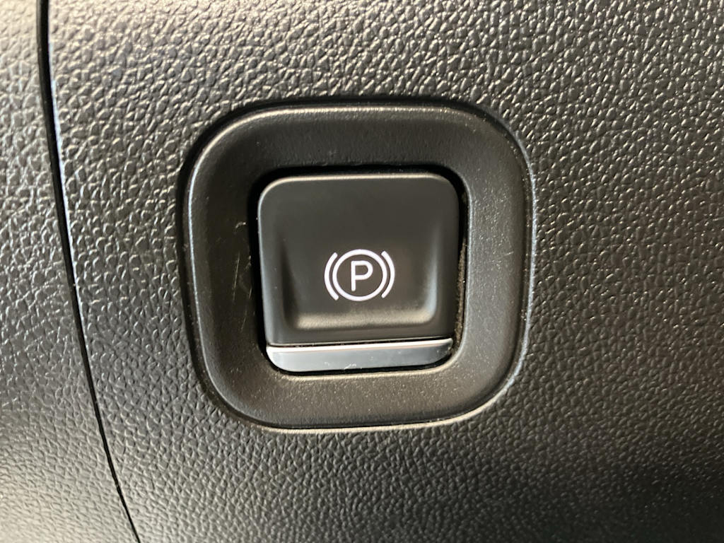 Thumbnail: 2022 GMC Sierra 3500 - 26