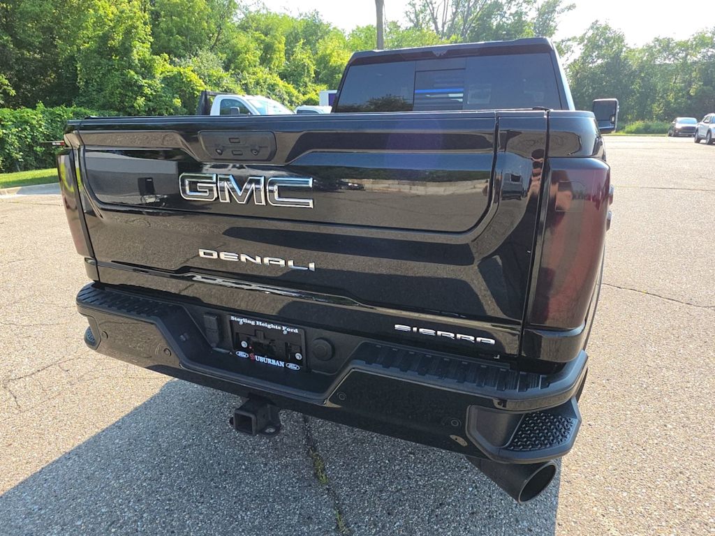 Thumbnail: 2024 GMC Sierra 3500 - 17