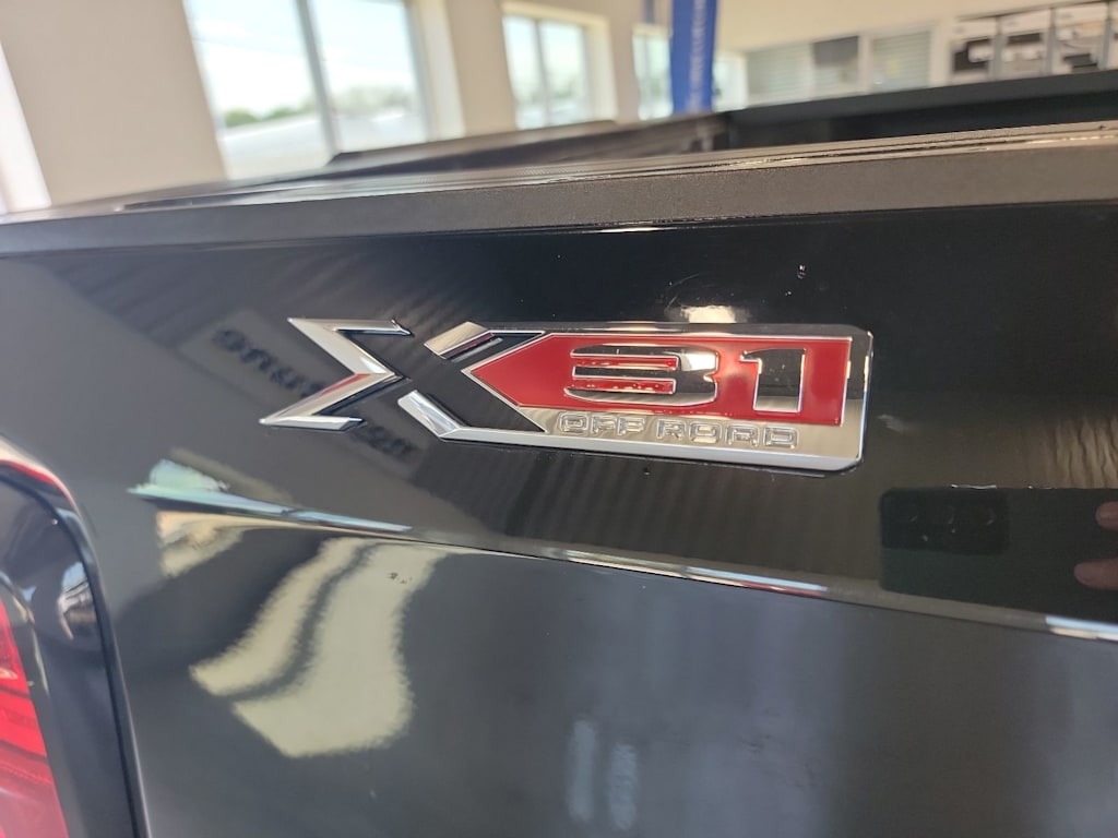 Thumbnail: 2023 GMC Sierra 1500 - 20
