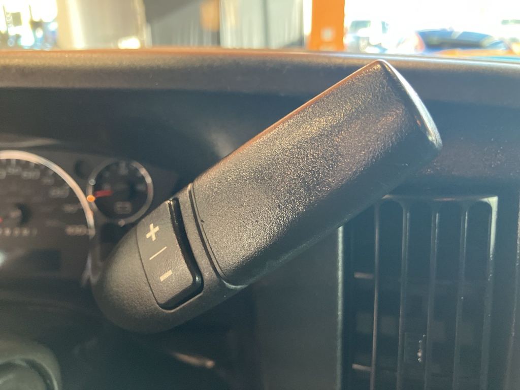 Thumbnail: 2024 GMC Savana - 18