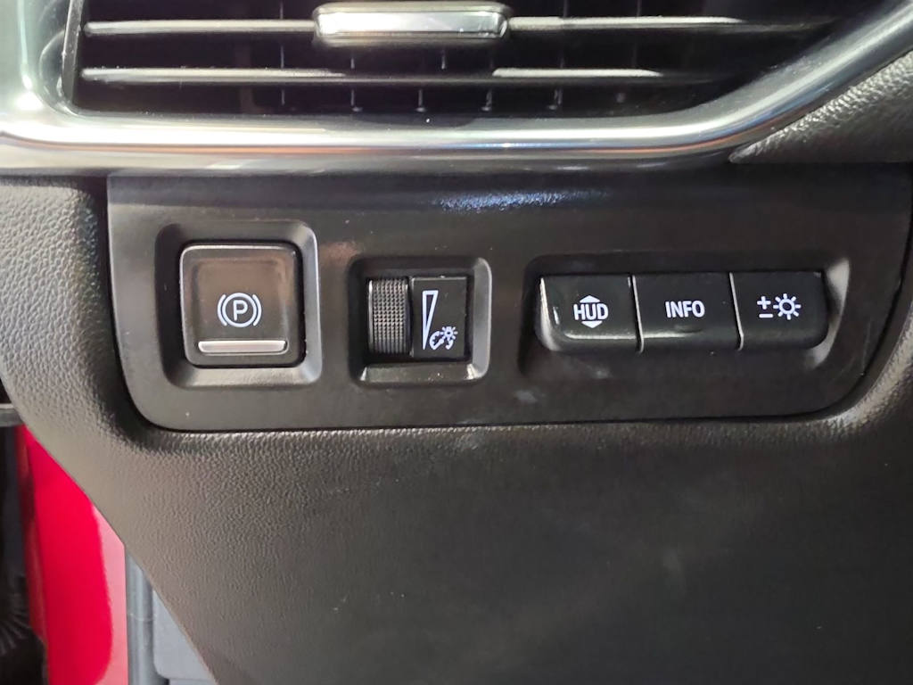 Thumbnail: 2023 Cadillac XT4 - 26