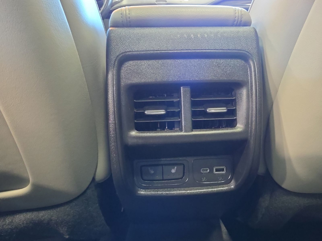 Thumbnail: 2019 Cadillac XT4 - 35