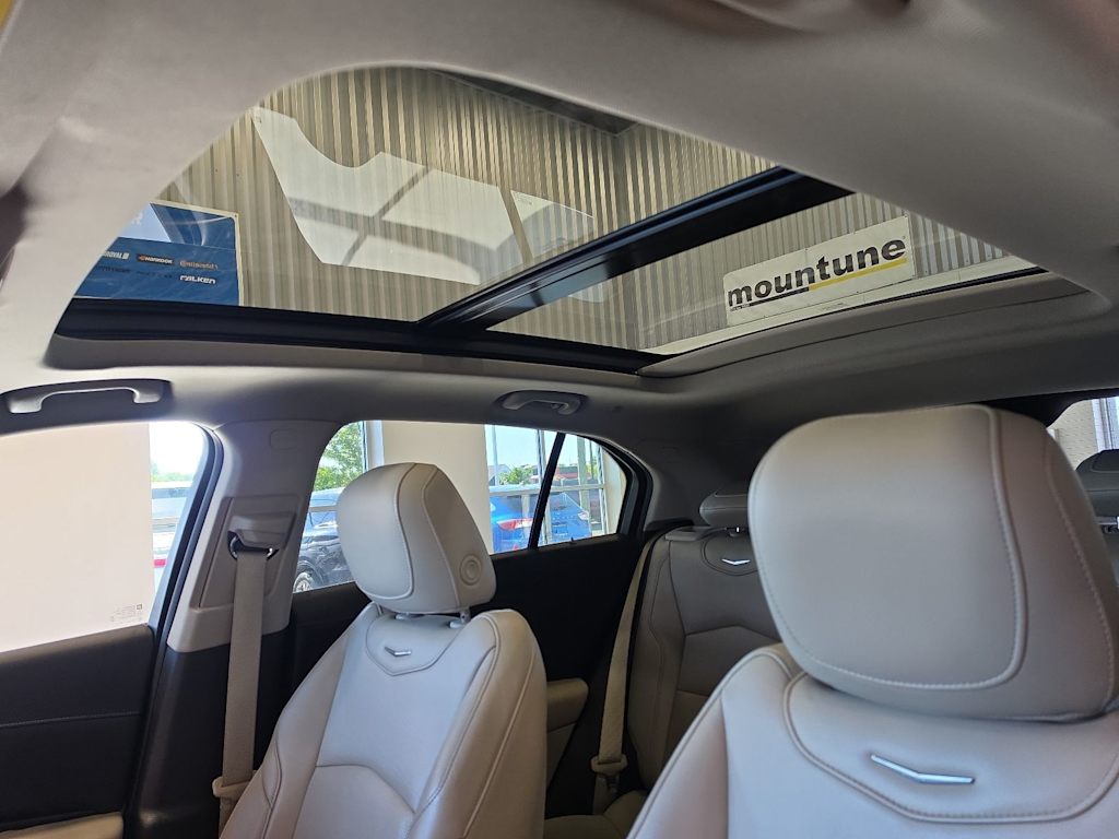 Thumbnail: 2019 Cadillac XT4 - 21