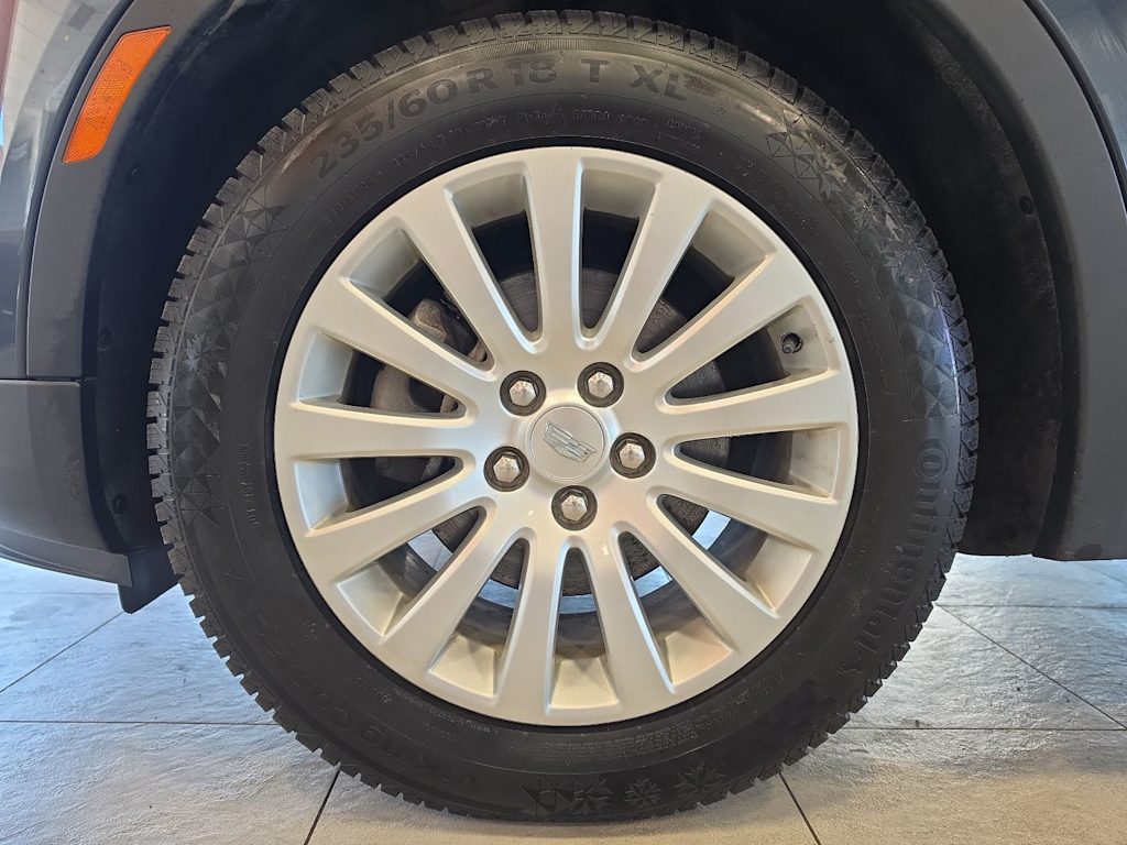 Thumbnail: 2019 Cadillac XT4 - 8