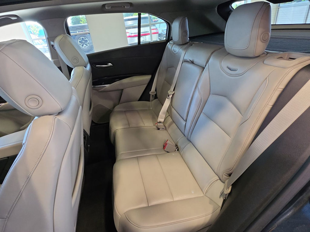 Thumbnail: 2019 Cadillac XT4 - 10