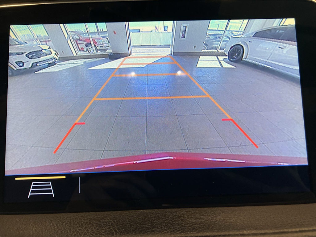 Thumbnail: 2019 Cadillac XT4 - 24