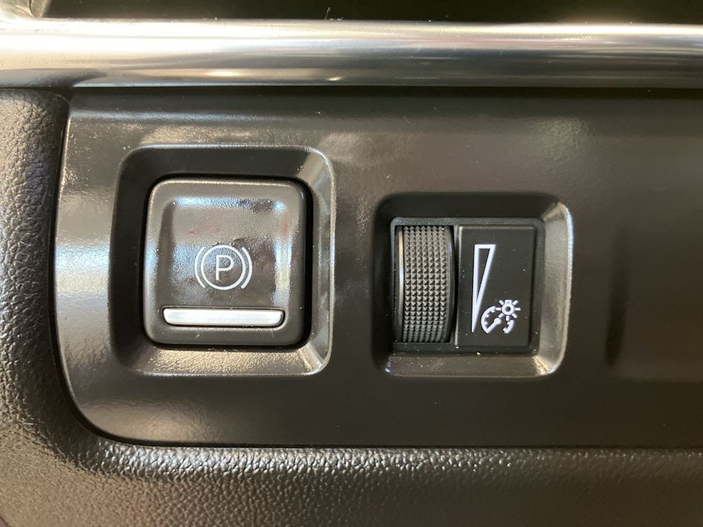 Thumbnail: 2019 Cadillac XT4 - 21