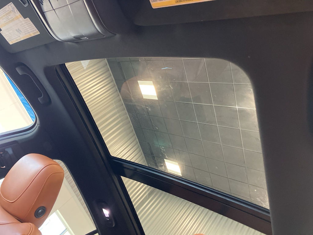 Thumbnail: 2019 Cadillac XT4 - 17