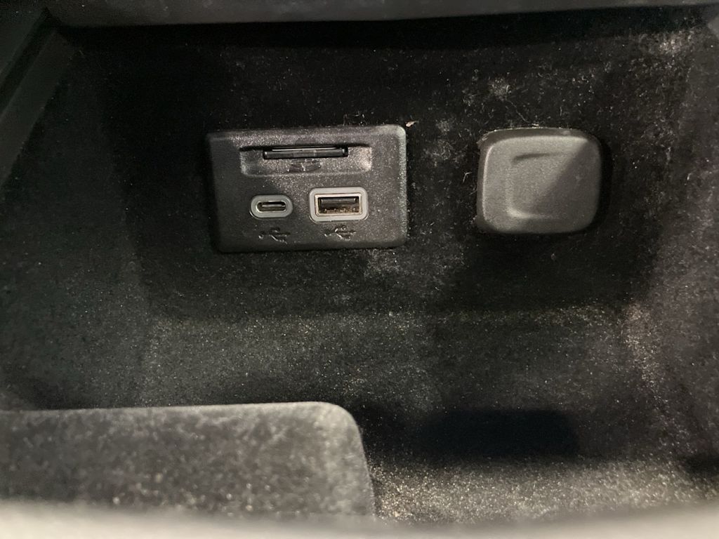 Thumbnail: 2019 Cadillac XT4 - 13