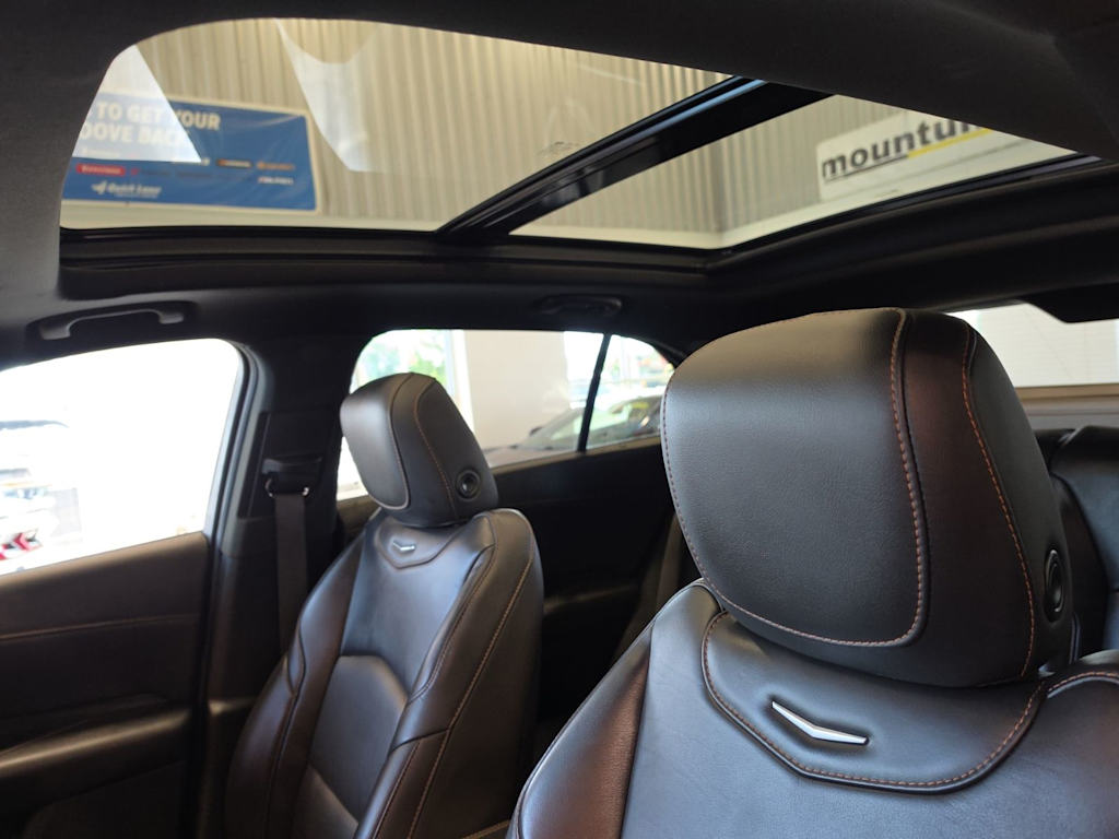 Thumbnail: 2020 Cadillac XT4 - 21