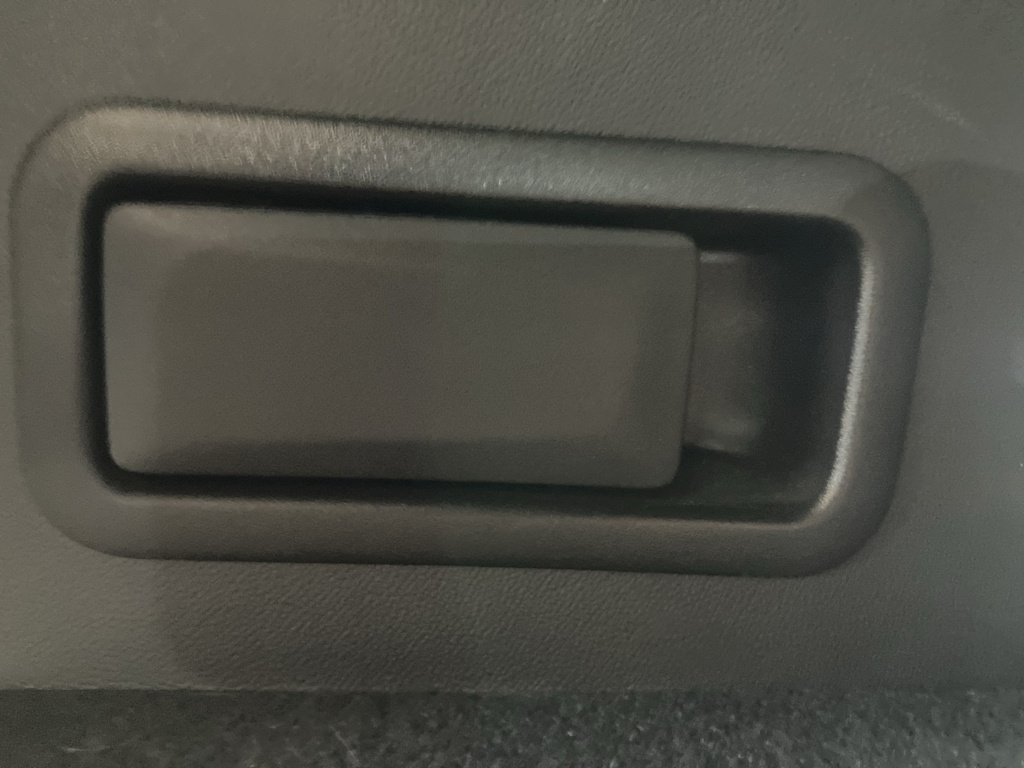 Thumbnail: 2022 Cadillac XT5 - 31