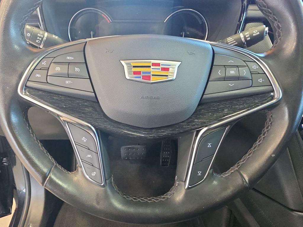 Thumbnail: 2022 Cadillac XT5 - 26