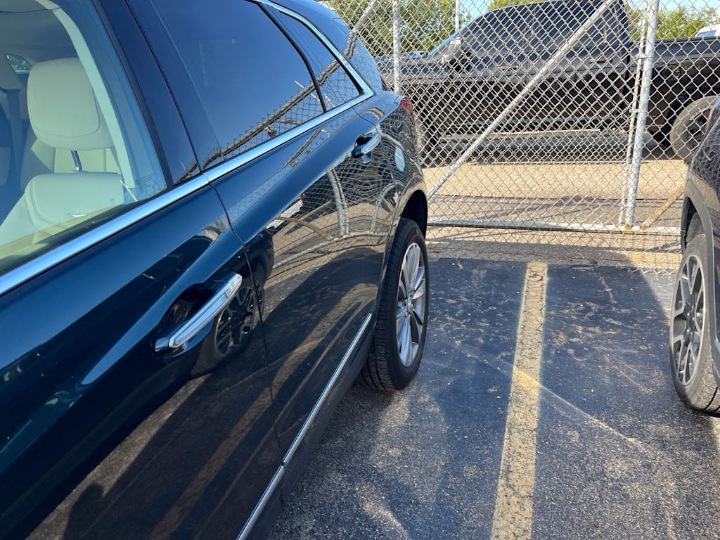 Thumbnail: 2025 Cadillac XT5 - 8
