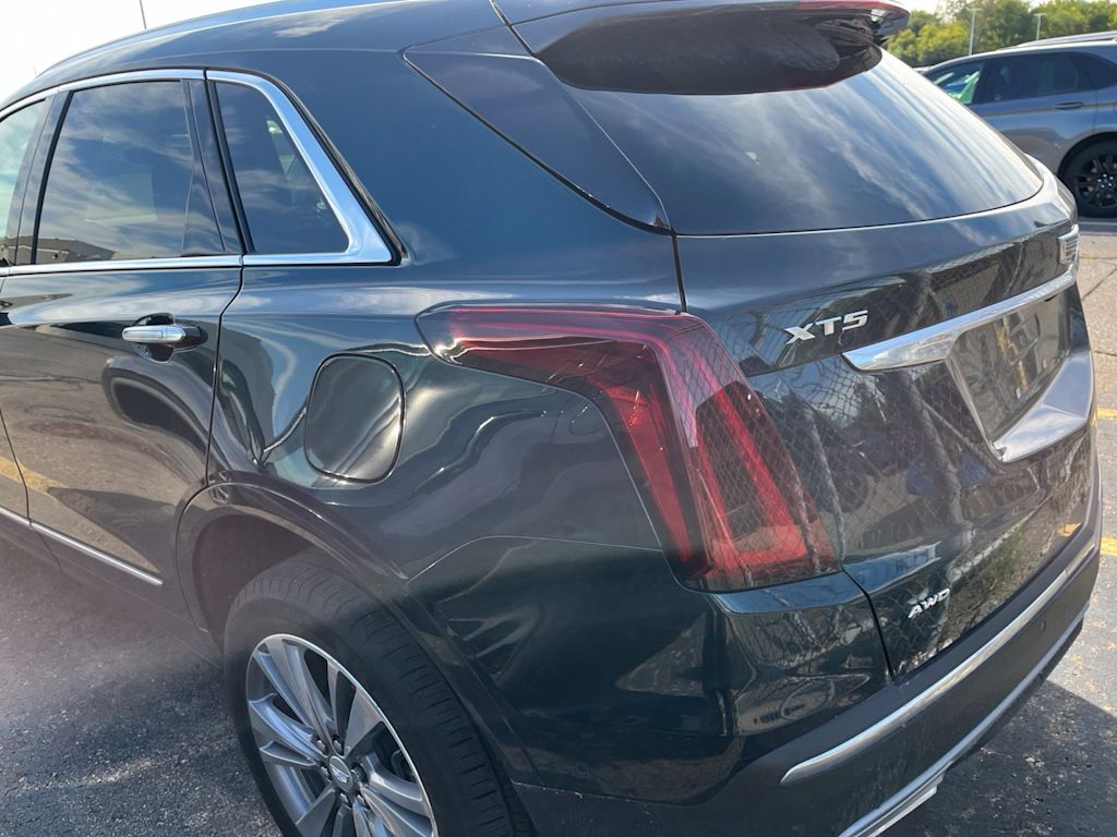 Thumbnail: 2025 Cadillac XT5 - 17