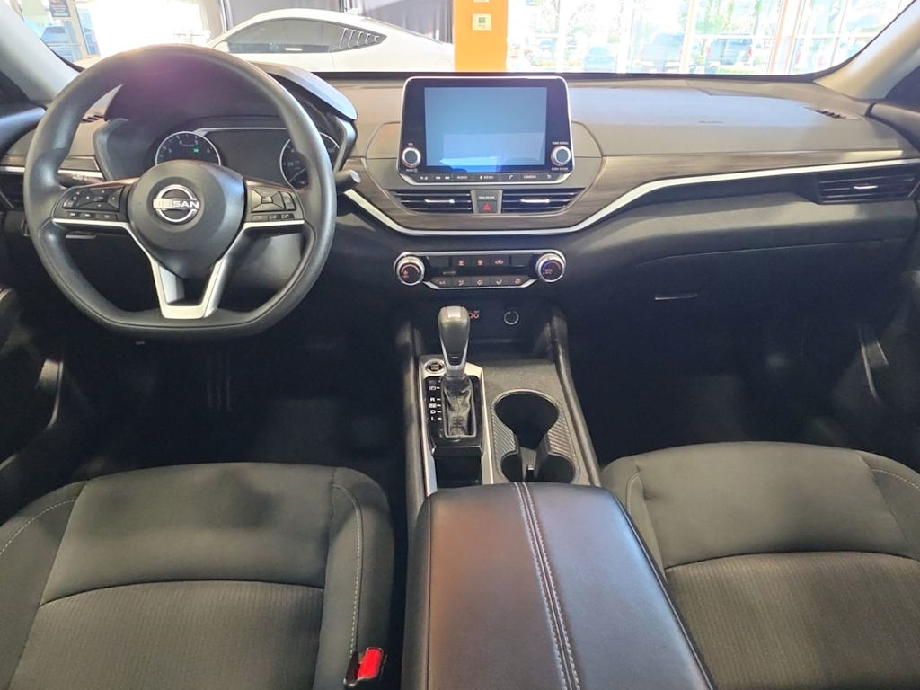 Thumbnail: 2025 Nissan Altima - 2
