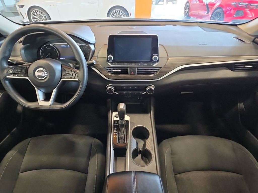 Thumbnail: 2025 Nissan Altima - 8