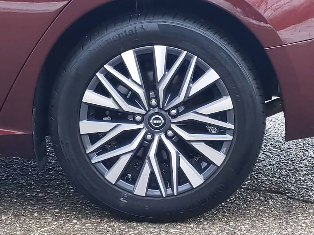 2023 Nissan Altima SV 8