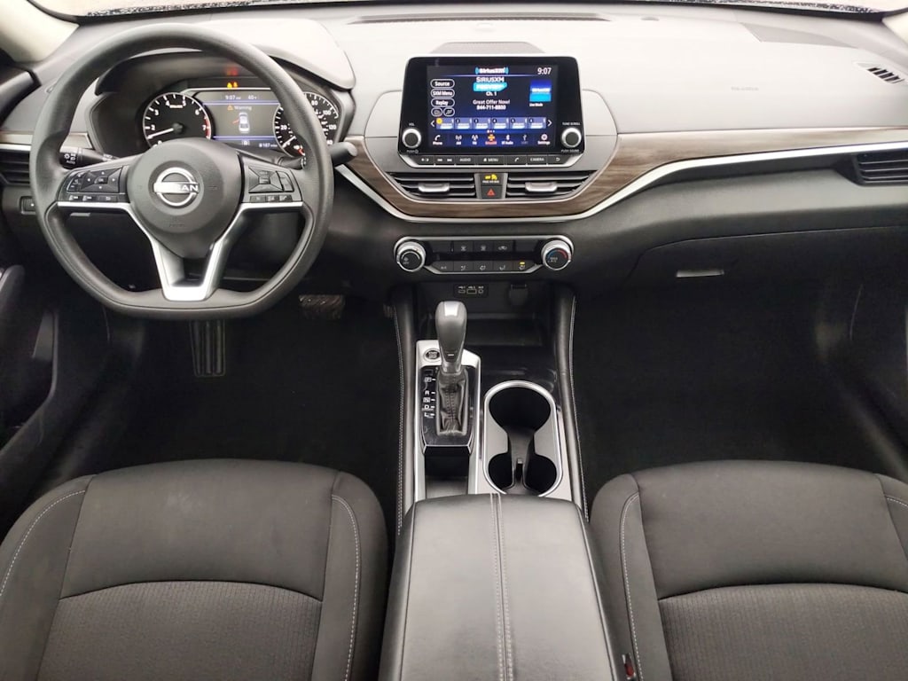 2023 Nissan Altima SV 9