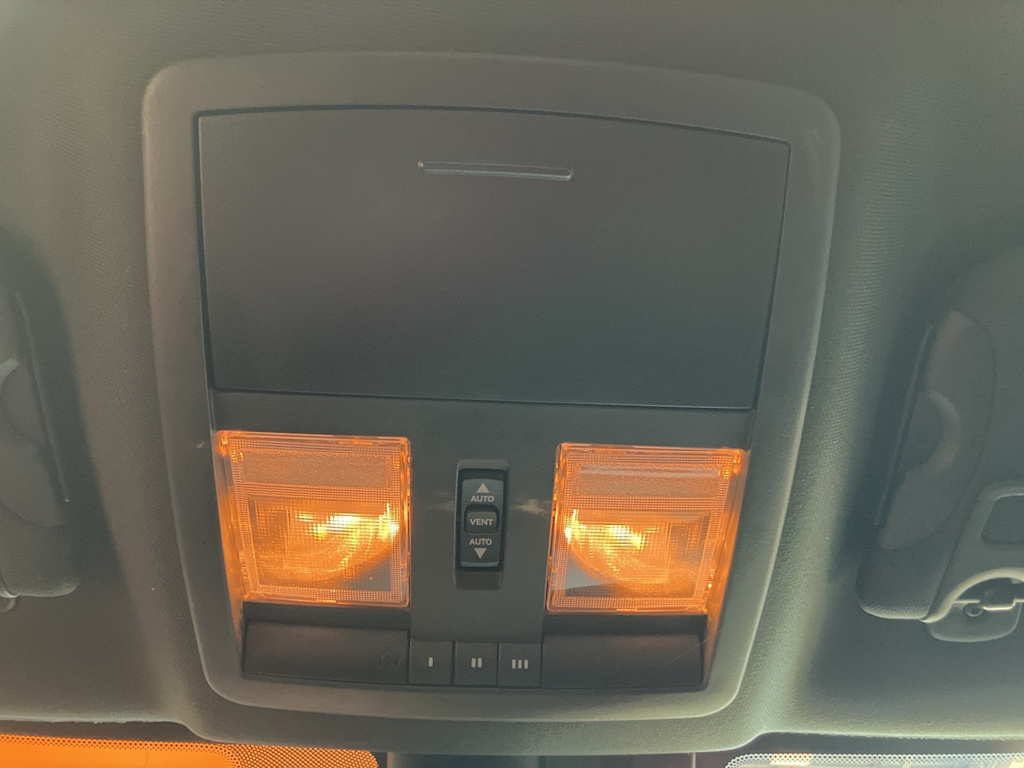 Thumbnail: 2020 Dodge Challenger - 24