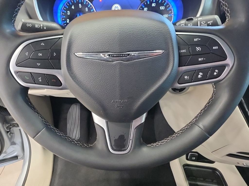 Thumbnail: 2024 Chrysler Pacifica - 25