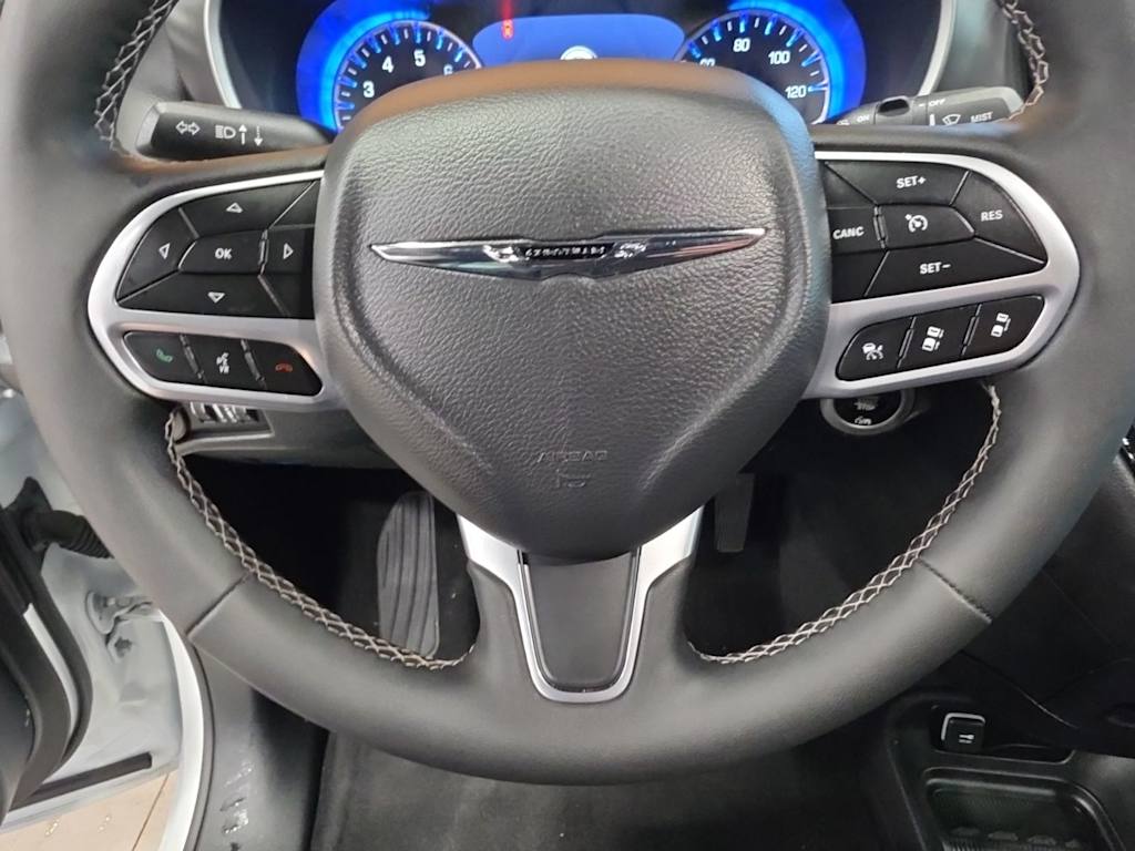 Thumbnail: 2026 Chrysler Pacifica - 24