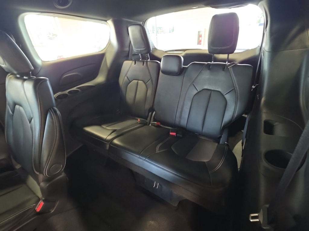Thumbnail: 2025 Chrysler Pacifica - 29