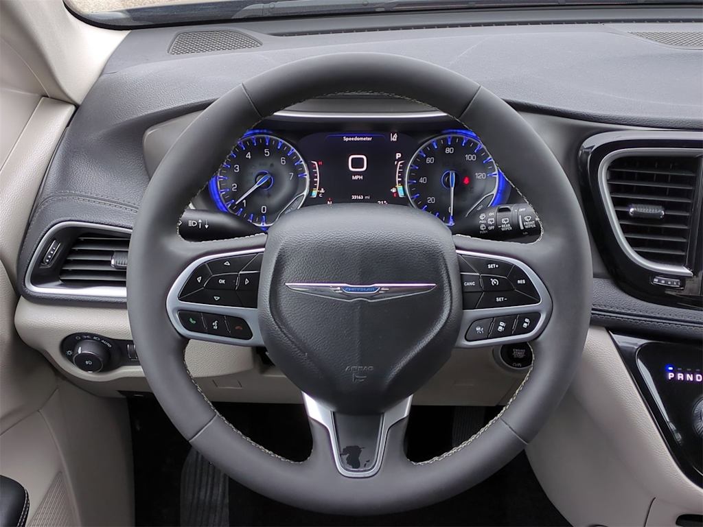 2024 Chrysler Pacifica Touring L 12