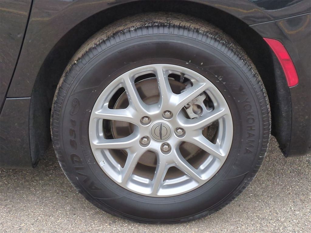 2024 Chrysler Pacifica Touring L 7