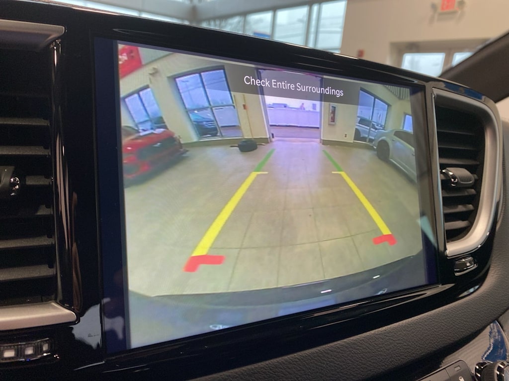 Thumbnail: 2026 Chrysler Pacifica - 24