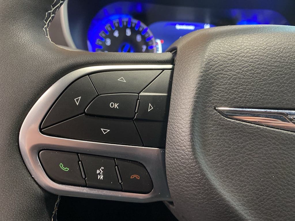 Thumbnail: 2026 Chrysler Pacifica - 22