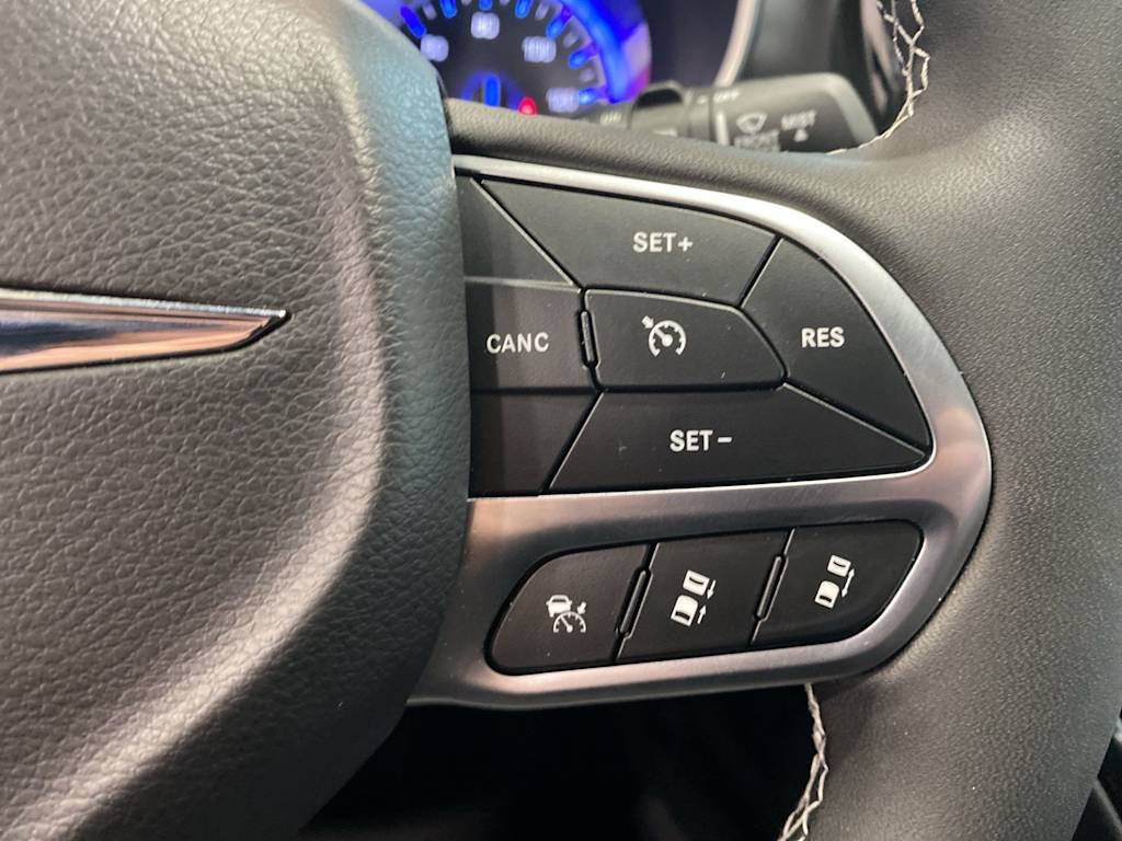 Thumbnail: 2026 Chrysler Pacifica - 23