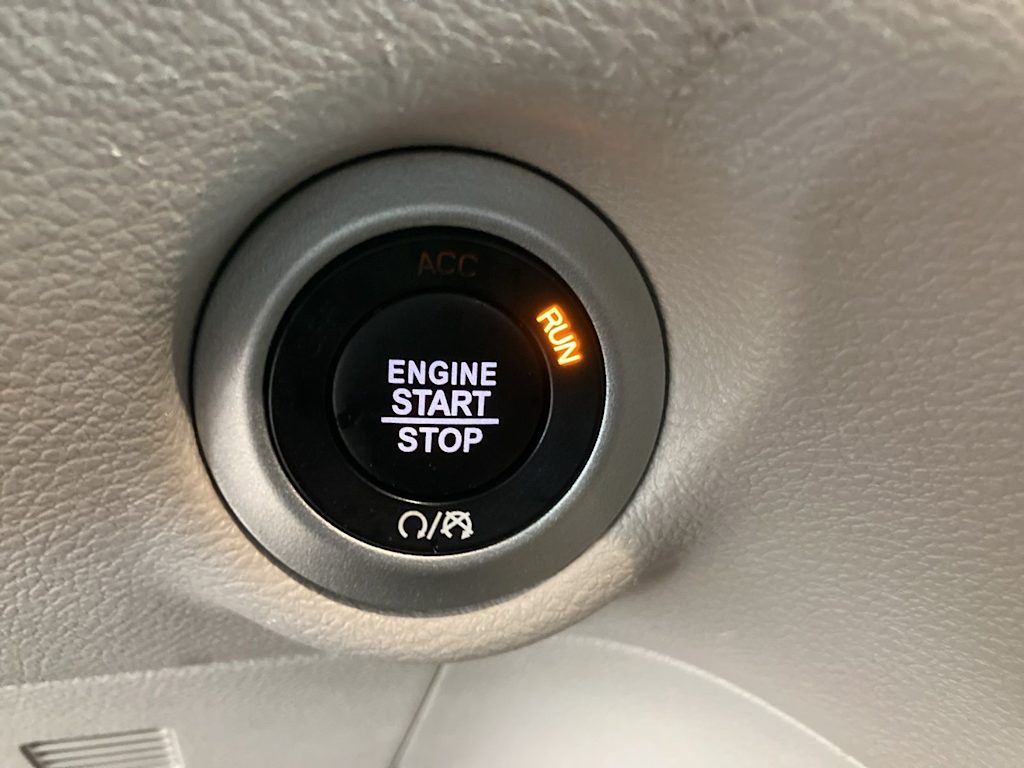 Thumbnail: 2024 Chrysler Voyager - 24