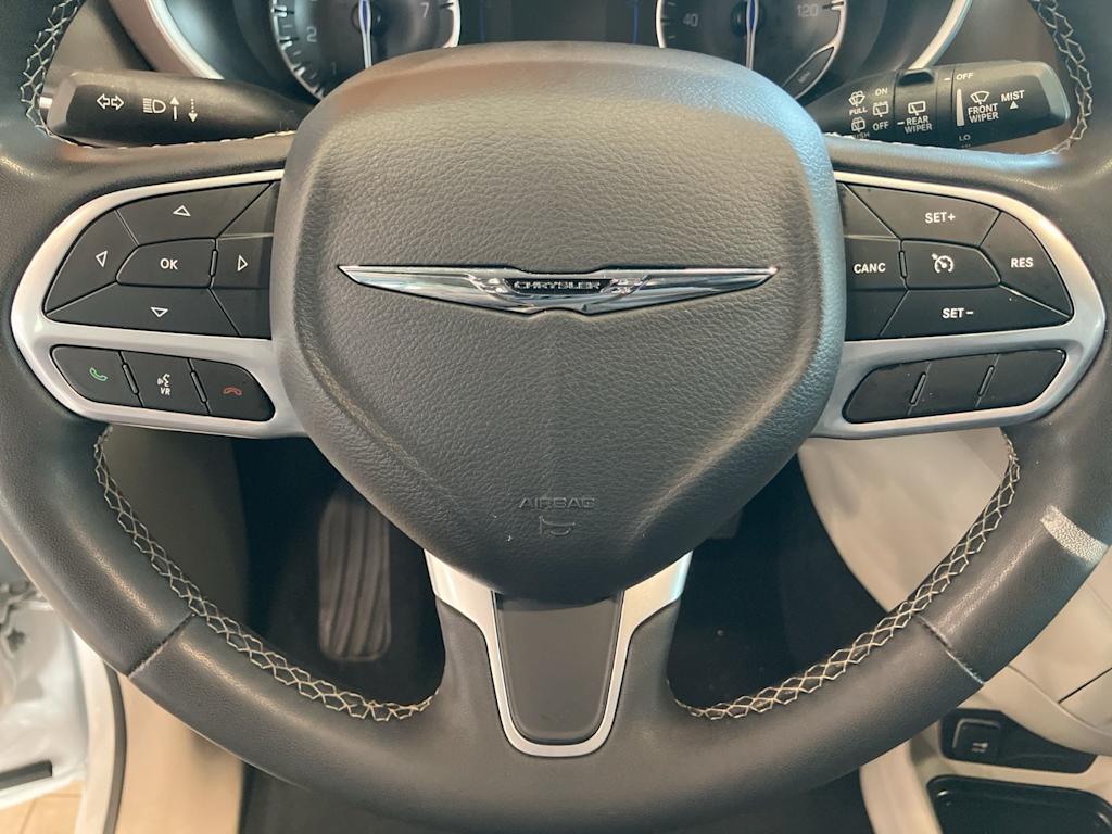 Thumbnail: 2024 Chrysler Voyager - 19