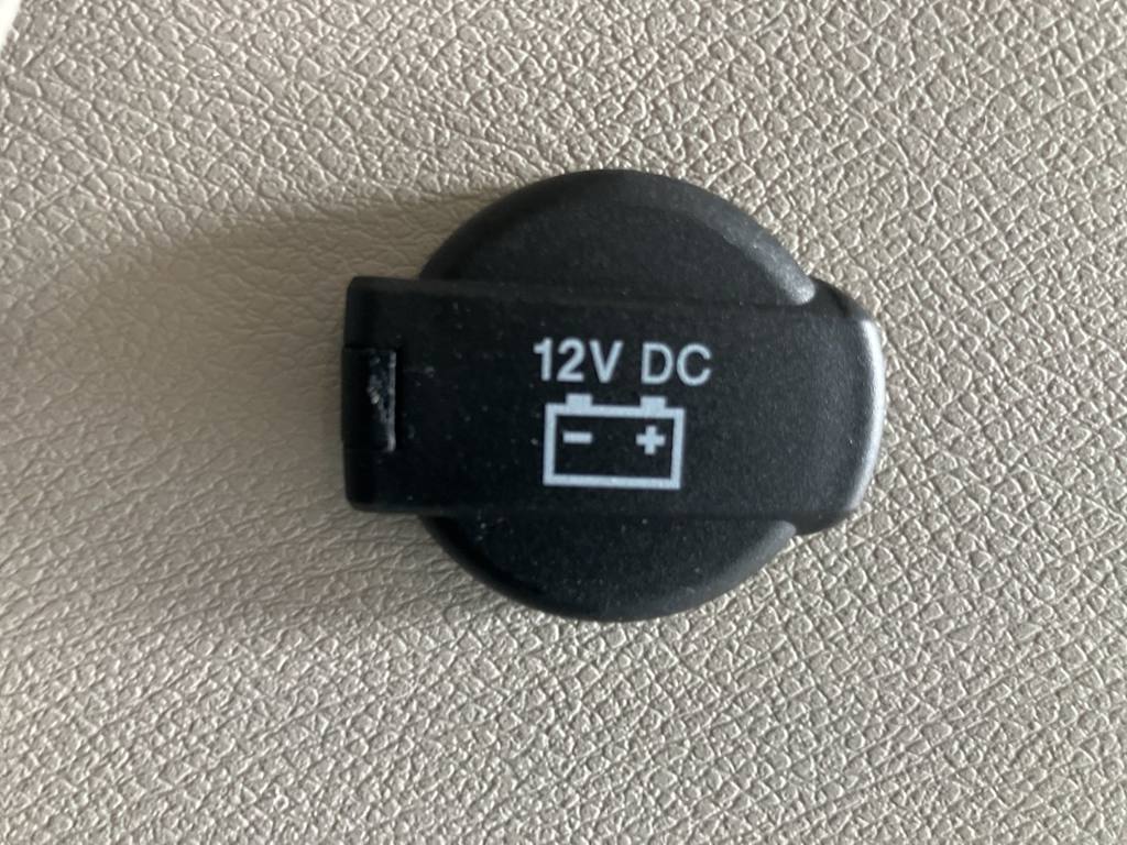 Thumbnail: 2024 Chrysler Voyager - 13