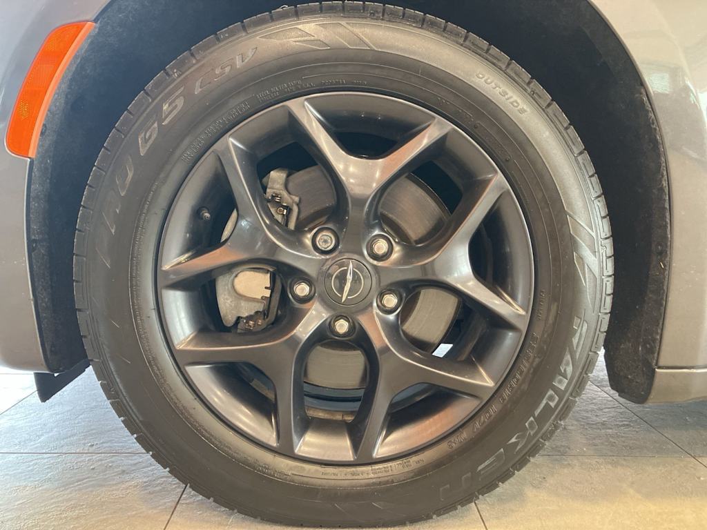 Thumbnail: 2020 Chrysler Pacifica - 7