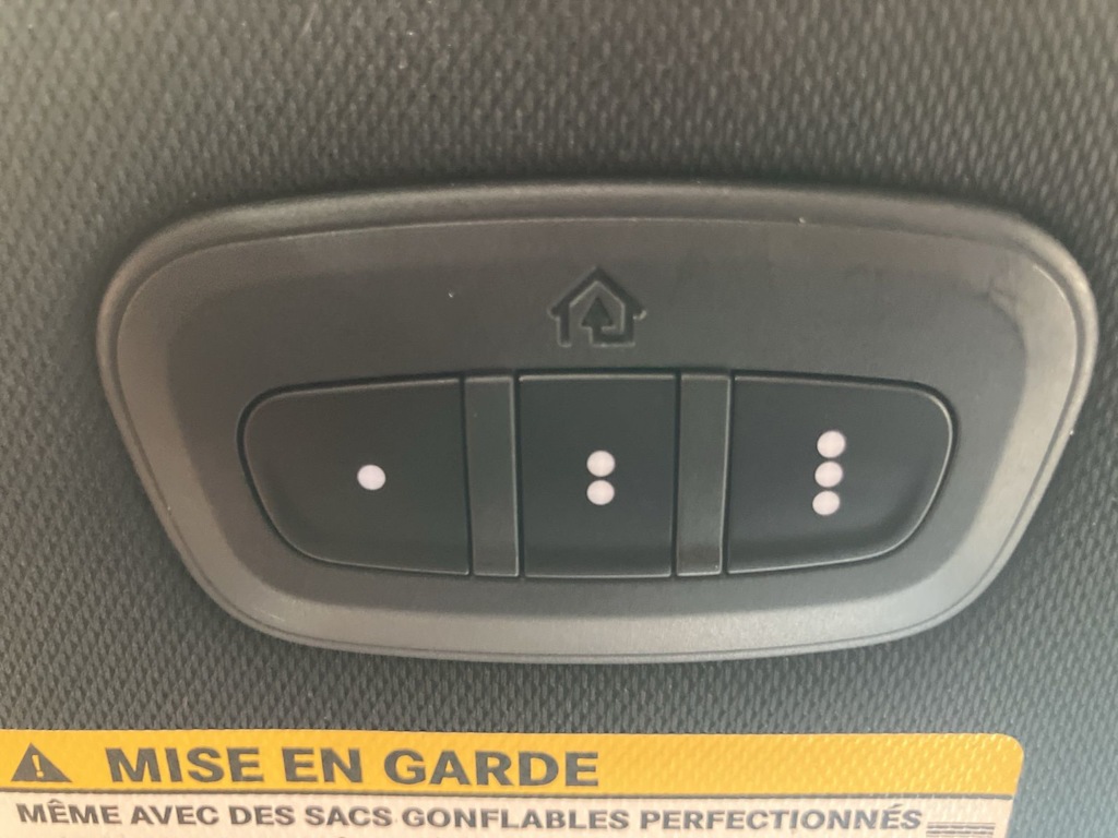 Thumbnail: 2020 Chrysler Pacifica - 29