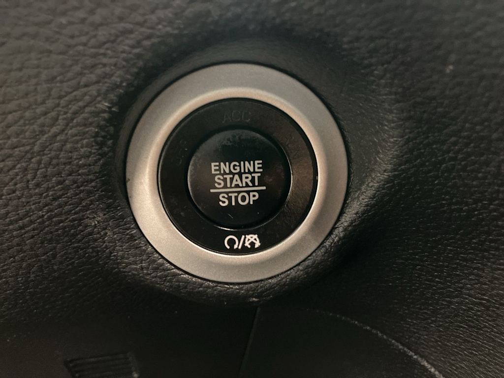 Thumbnail: 2025 Chrysler Pacifica - 23