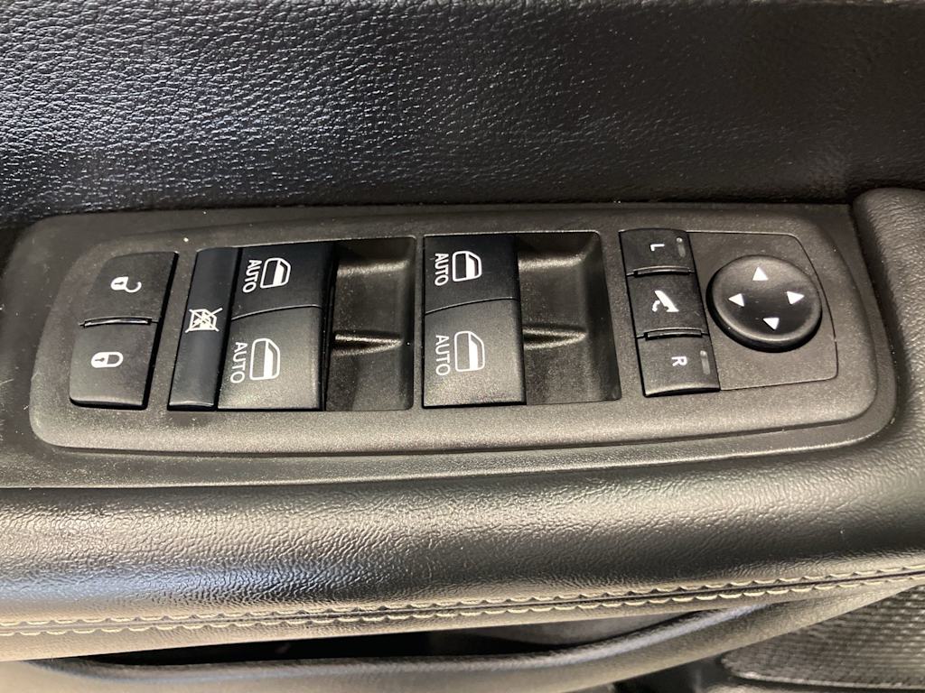 Thumbnail: 2025 Chrysler Pacifica - 20