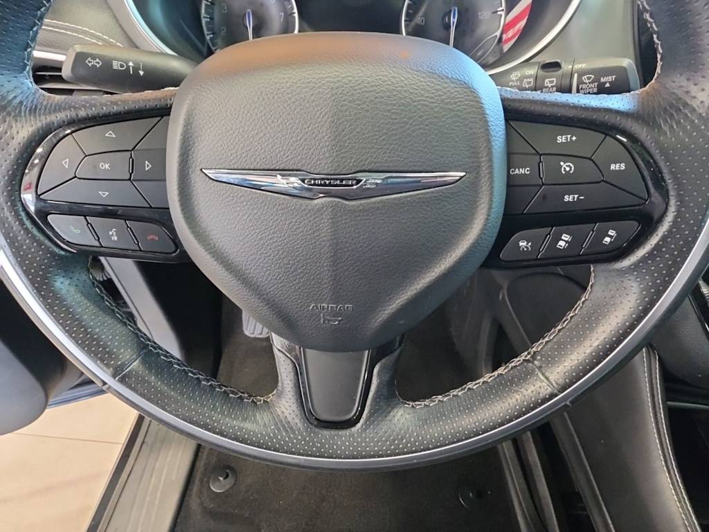 Thumbnail: 2021 Chrysler Pacifica - 27