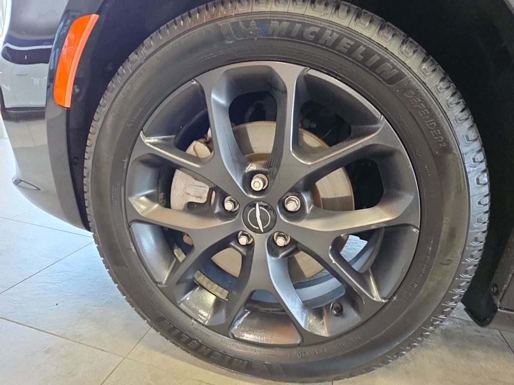 Thumbnail: 2021 Chrysler Pacifica - 7