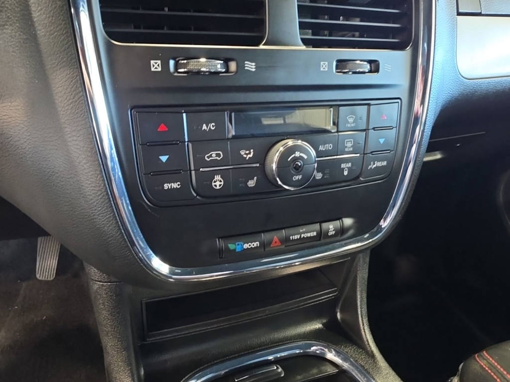 Thumbnail: 2018 Dodge Grand Caravan - 25