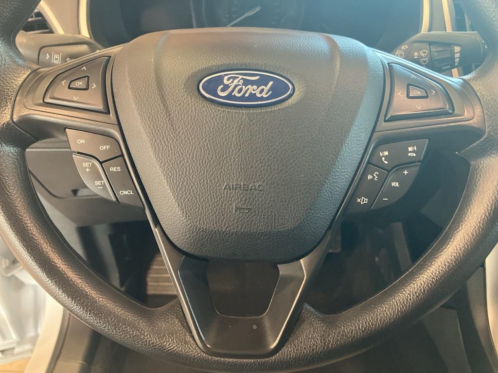 Thumbnail: 2021 Ford Edge - 19