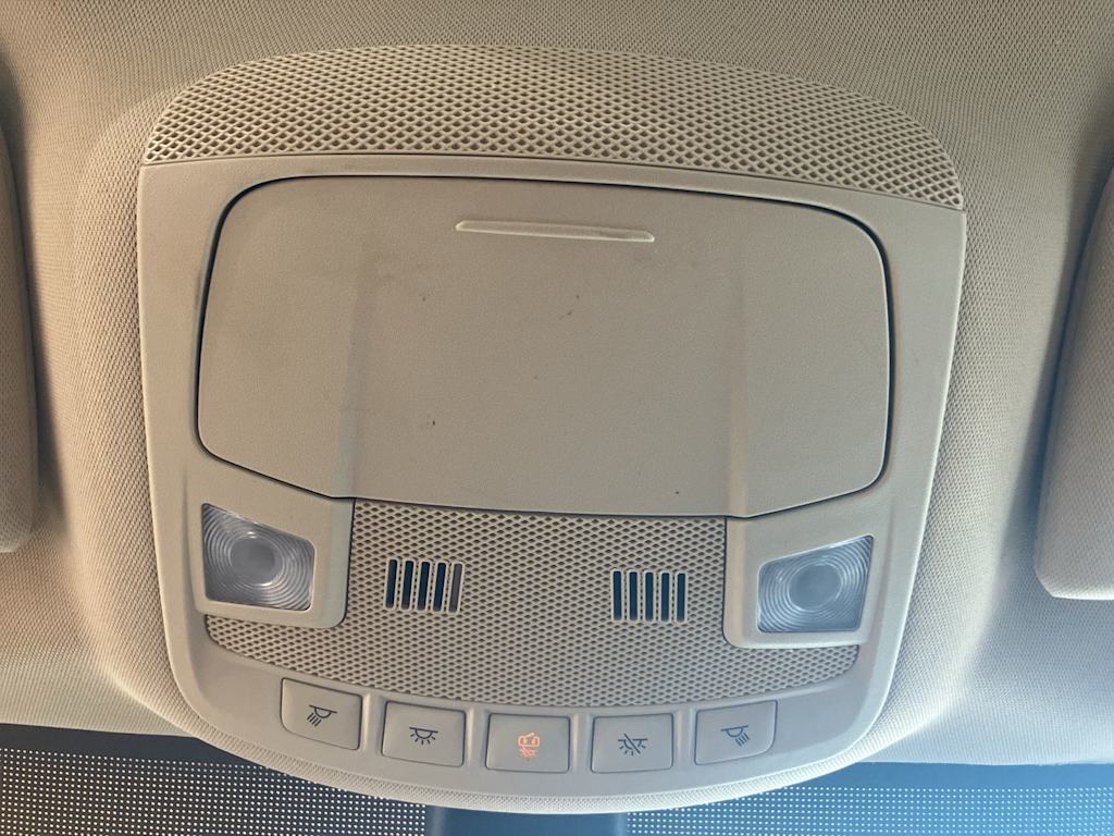 Thumbnail: 2021 Ford Edge - 24