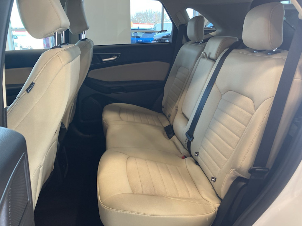 Thumbnail: 2021 Ford Edge - 9